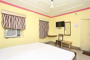 SPOT ON 40303 Hotel Surya