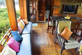 Indiavacationz Houseboat
