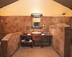 Mara Kimana Camp