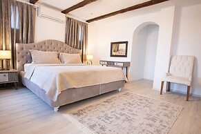 The Flag Suites