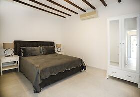 The Flag Suites