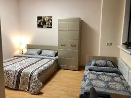 Flori Hotel