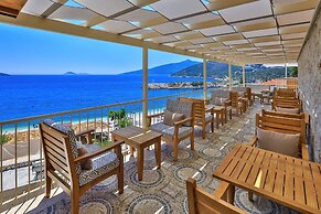 Pier House