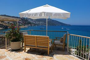 Pier House