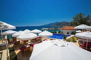 Pier House