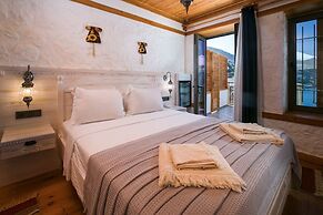 Pier House