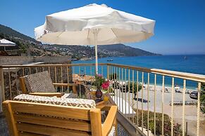 Pier House