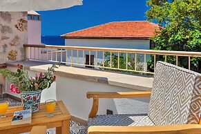 Pier House