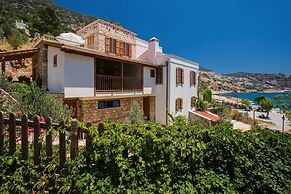 Pier House