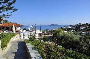Fengeros Village