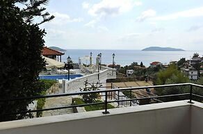 Fengeros Village