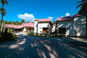Bowfin Resort