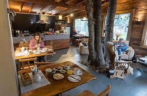 Hostal & Loft El Laurel