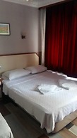 Paris Otel