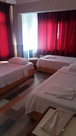Paris Otel