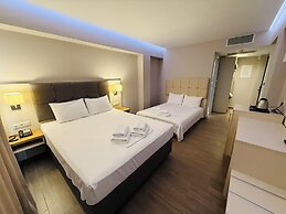 Peloton Inn