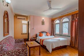 Hotel River Holiday Inn