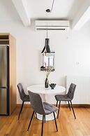 UPSTREET Delightful 1BD Apt in Plaka