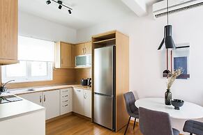 UPSTREET Delightful 1BD Apt in Plaka
