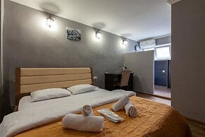 Hotel Nine