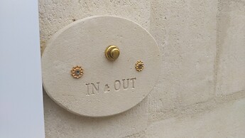 In & Out Matera