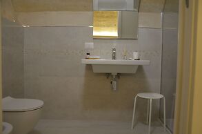In & Out Matera