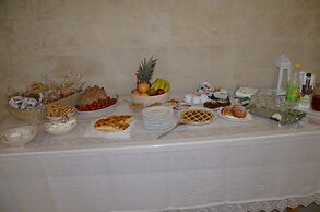 In & Out Matera