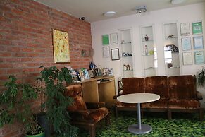 Apple Economy Hotel