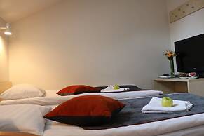Apple Economy Hotel