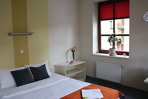 Apple Economy Hotel