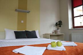 Apple Economy Hotel