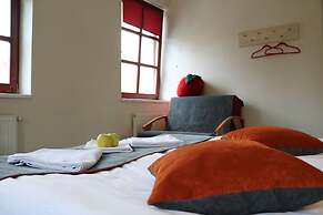 Apple Economy Hotel