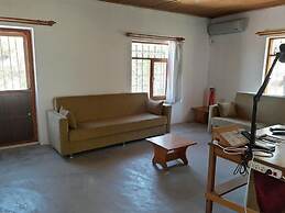 Camlaralti Pansiyon