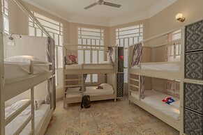 Casa Avelina Boutique Hostel