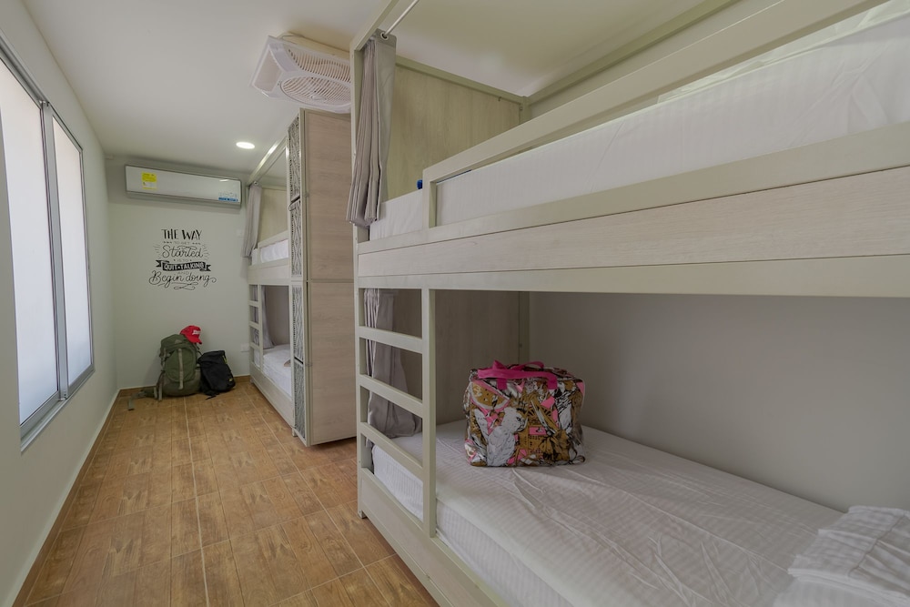 Casa Avelina Boutique Hostel