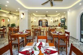 Uptown Hoi An Hotel