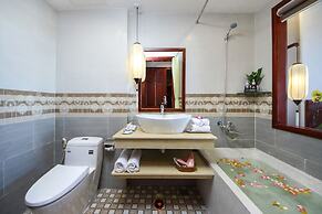 Uptown Hoi An Hotel