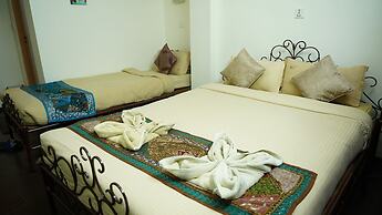 Cosy Hotel