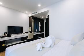 The Experience Walking Street Chiang Mai