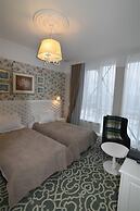 Hotel Voyage