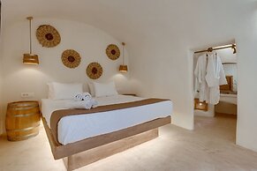 Pasithea Luxury Suites