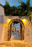Pasithea Luxury Suites