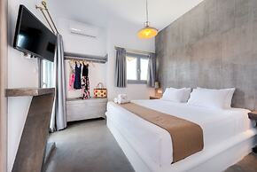 Pasithea Luxury Suites