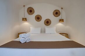 Pasithea Luxury Suites