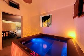 Pasithea Luxury Suites