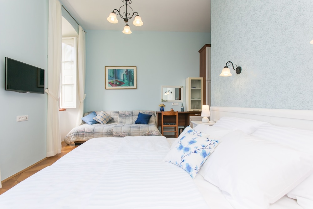 Rooms Posat