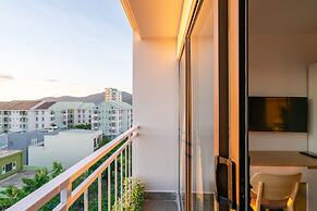 Dandelion Apartment