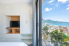Dandelion Apartment