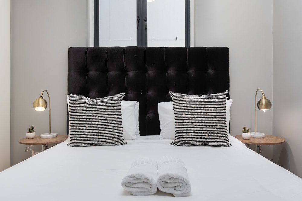 Warwick Mansions 8