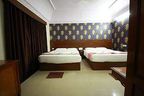 Hotel Chetan International